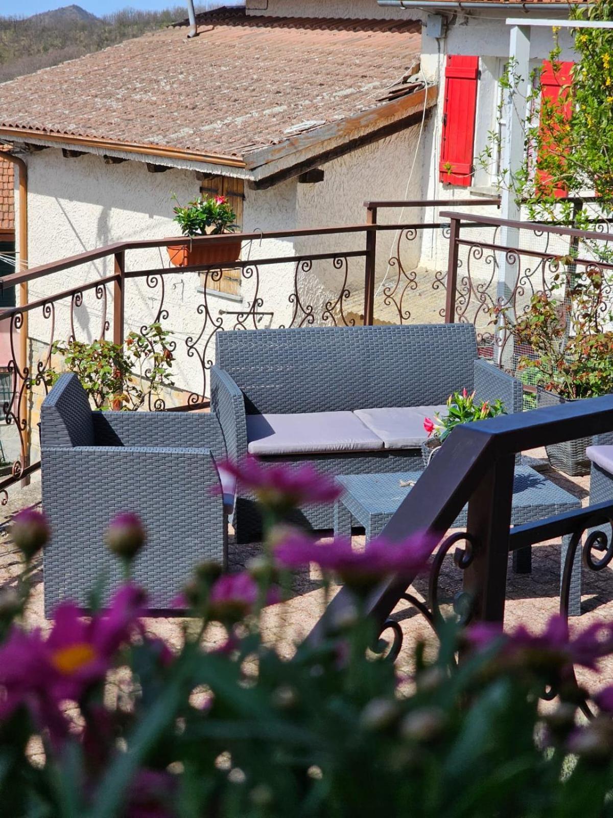 La Casa Della Lavanda Borgo Adorno Zewnętrze zdjęcie